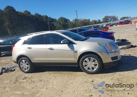 2015 Cadillac Srx Luxury Collection z USA, uszkodzony, nr VIN 3GYFNBE36FS537218